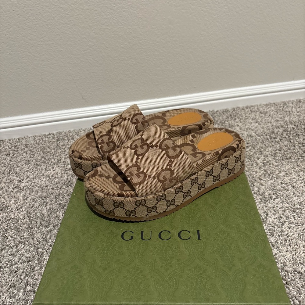 Gucci Beige Monogram Platform Slides